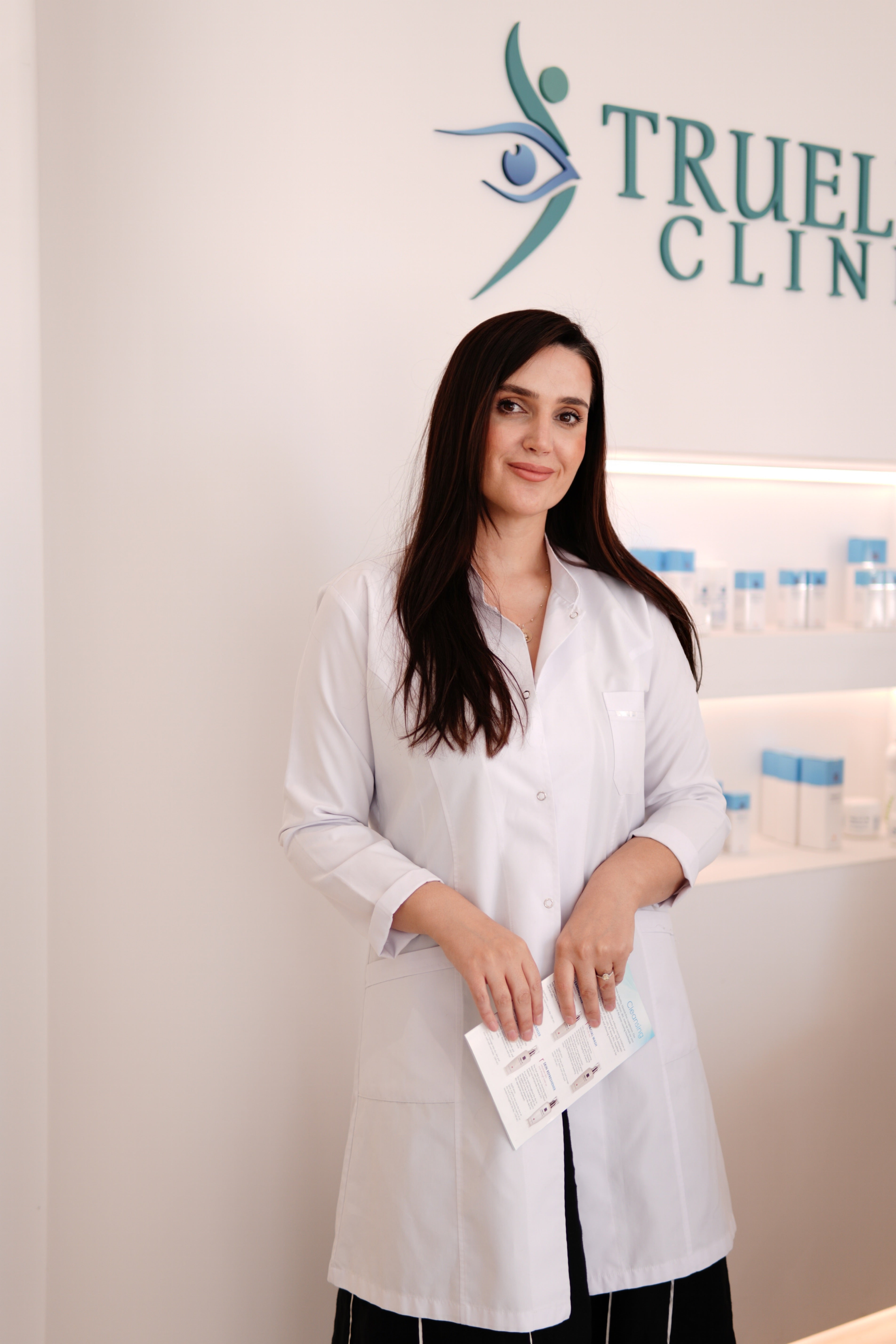 Dr Emirë Kerqeli - Emergency doctor