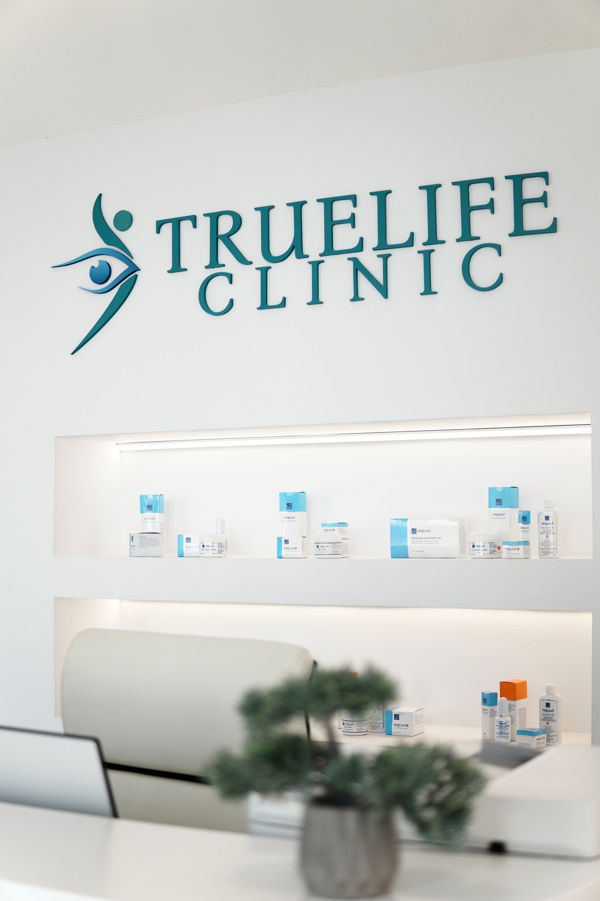 Dark circles and puffy eyes